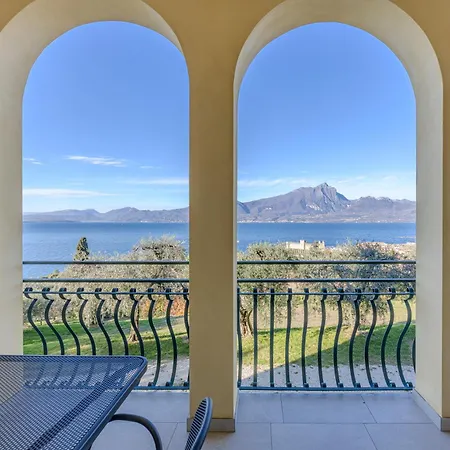Santa Croce Apartament Torri Del Benaco